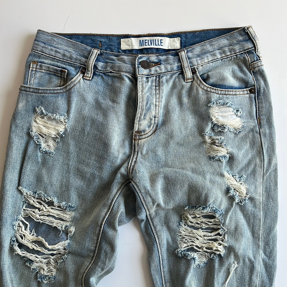 MELVILLE RIPPED BOYFRIEND JEANS SIZE 24